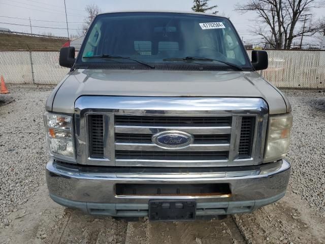 2012 Ford Econoline E350 Super Duty Wagon