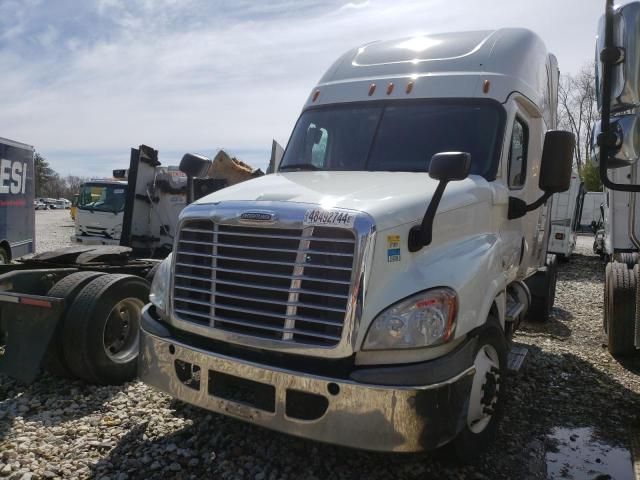 2017 Freightliner Cascadia 125