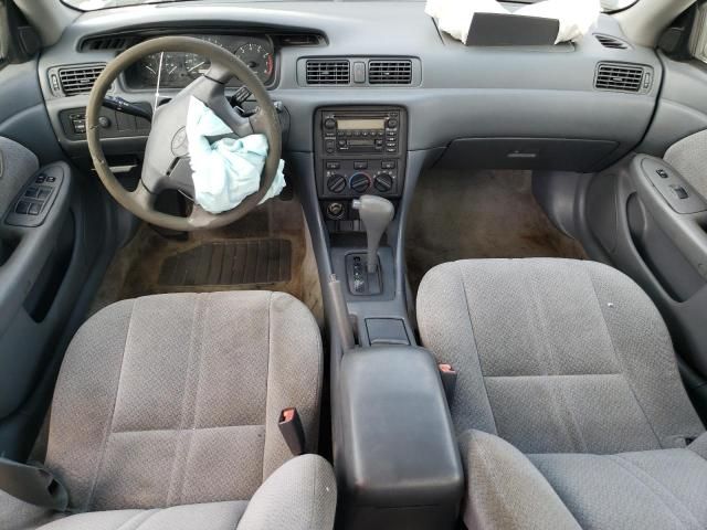 2001 Toyota Camry CE