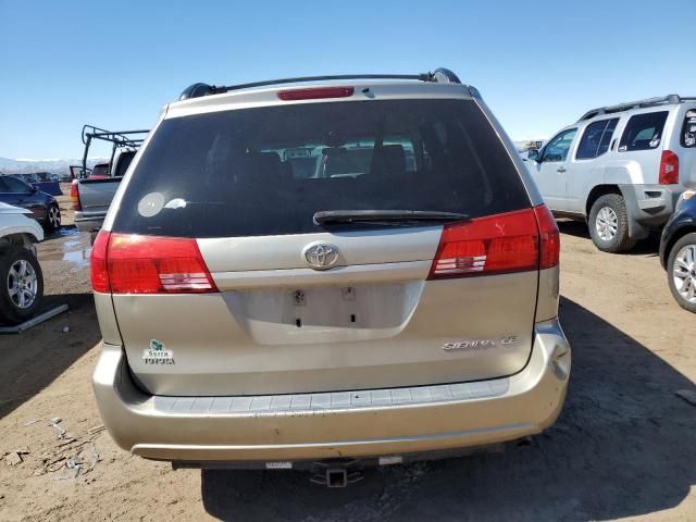 2004 Toyota Sienna CE