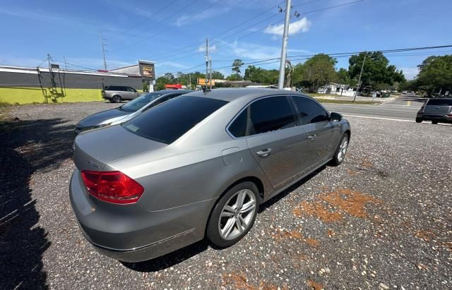 2013 Volkswagen Passat SEL