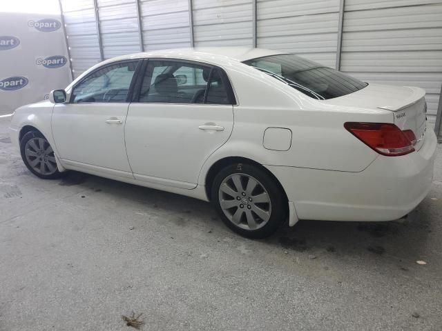 2005 Toyota Avalon XL