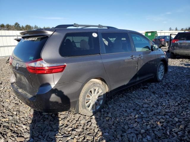 2015 Toyota Sienna LE