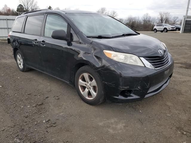 2011 Toyota Sienna LE