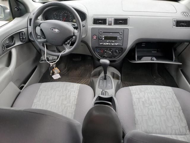 2005 Ford Focus ZX4