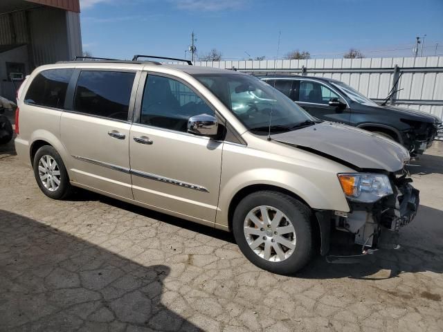 2012 Chrysler Town & Country Touring L