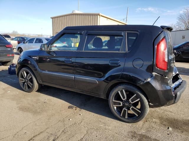 2010 KIA Soul +