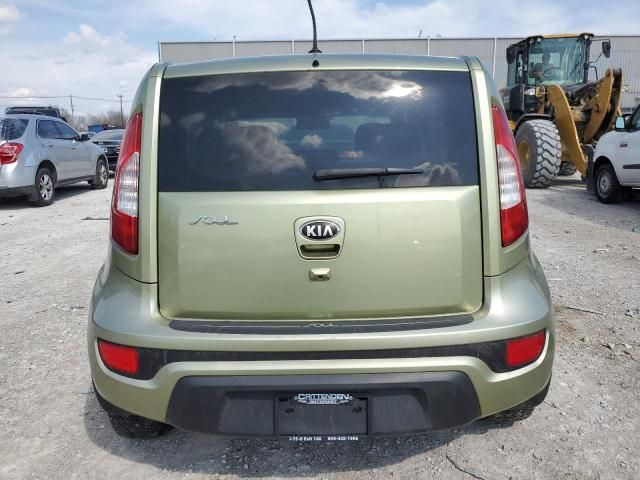 2013 KIA Soul +