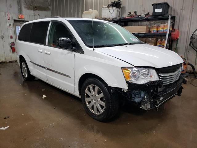 2016 Chrysler Town & Country Touring