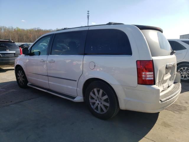 2010 Chrysler Town & Country Touring