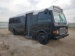 Salvage trucks for sale at Wilmer, TX auction: 2001 Freightliner Chassis M Line Shuttle Bus