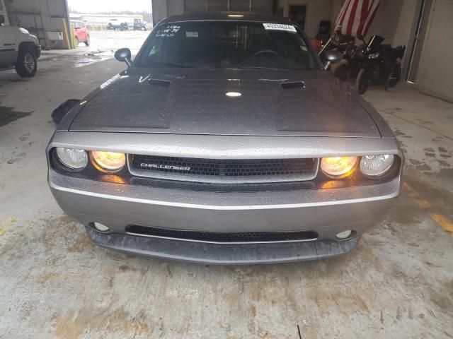 2012 Dodge Challenger SXT