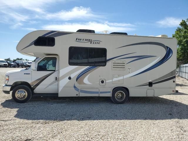 2018 Ford Econoline E350 Super Duty Cutaway Van