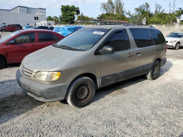 2002 Toyota Sienna CE