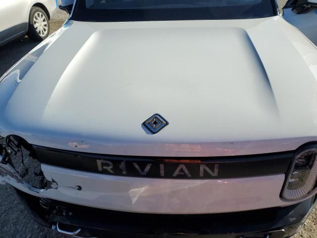 2023 Rivian R1S Adventure