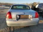 2006 Lincoln Town Car Signature Limited