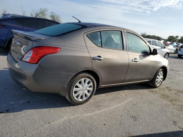 2013 Nissan Versa S