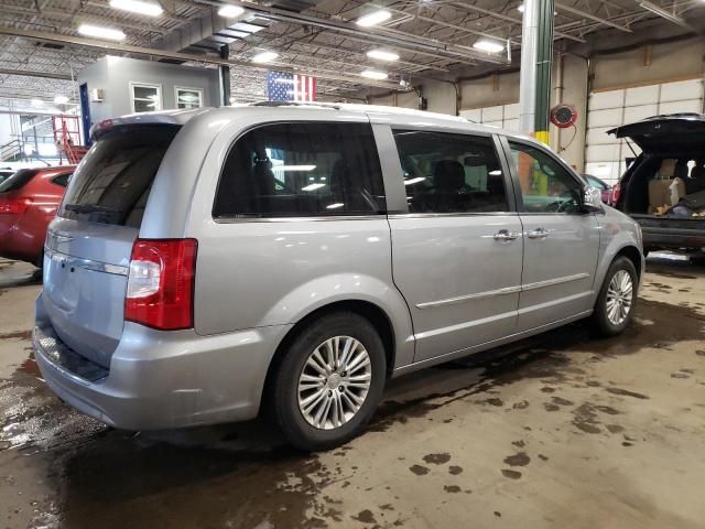 2015 Chrysler Town & Country Touring L