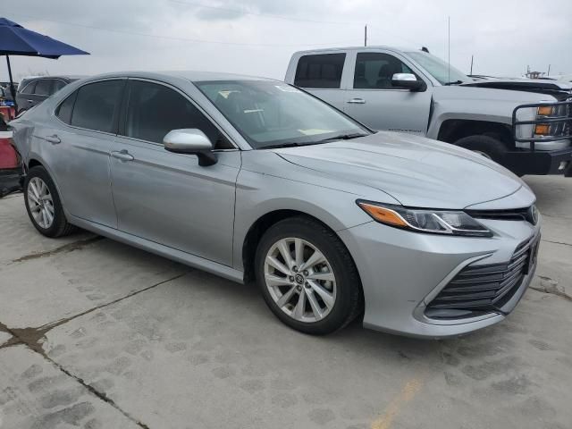 2022 Toyota Camry LE