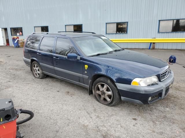 2000 Volvo V70 XC