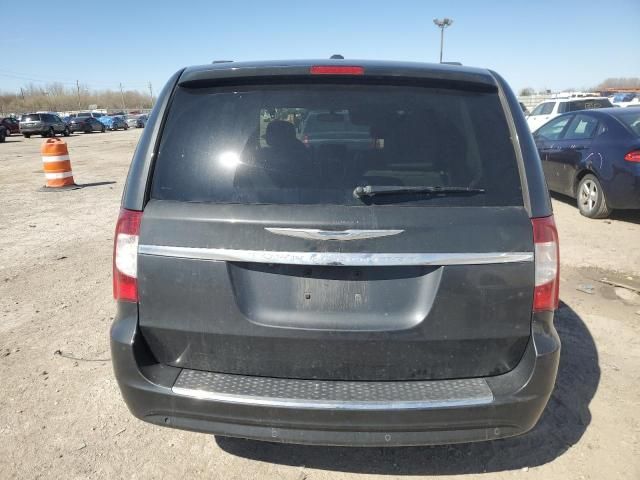 2011 Chrysler Town & Country Touring L