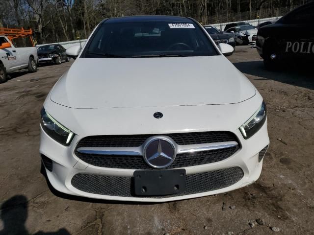 2019 Mercedes-Benz A 220