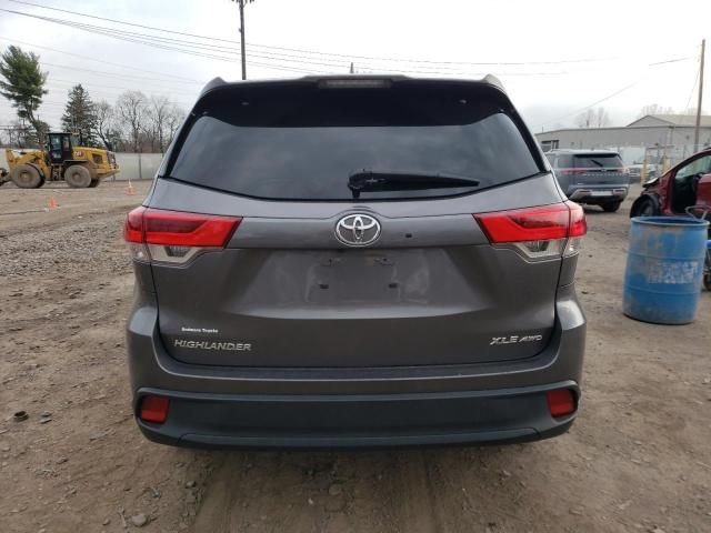 2017 Toyota Highlander SE