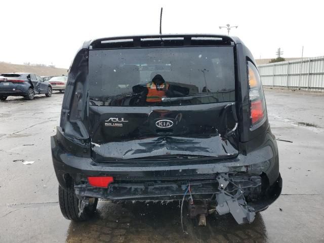 2010 KIA Soul +