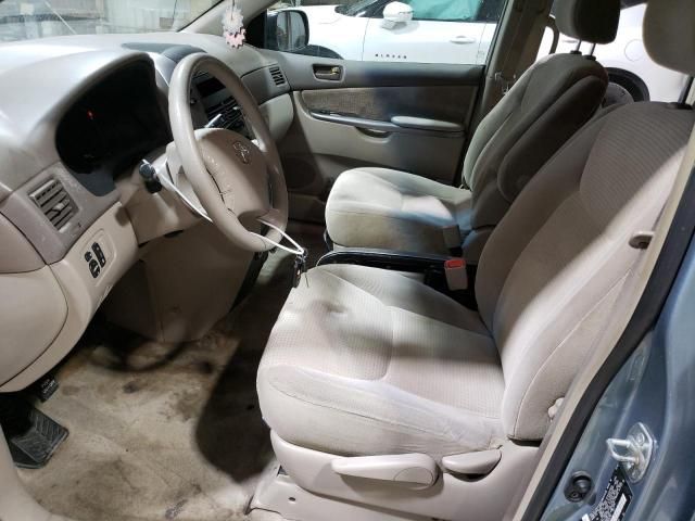 2006 Toyota Sienna CE