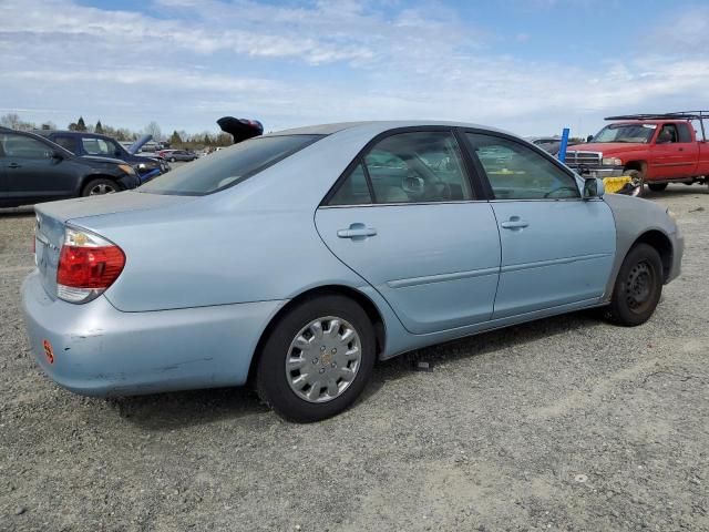 2005 Toyota Camry LE