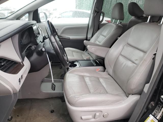 2016 Toyota Sienna XLE