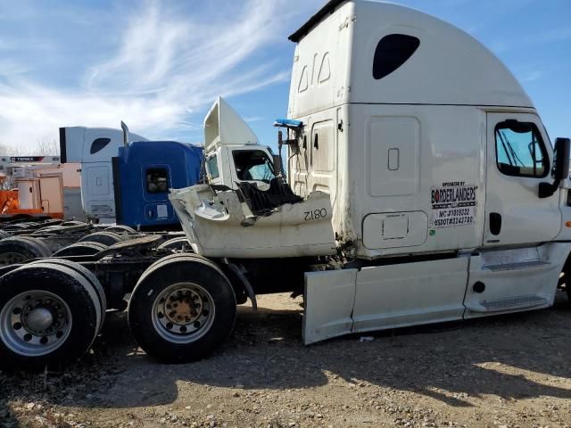 2018 Freightliner Cascadia 125