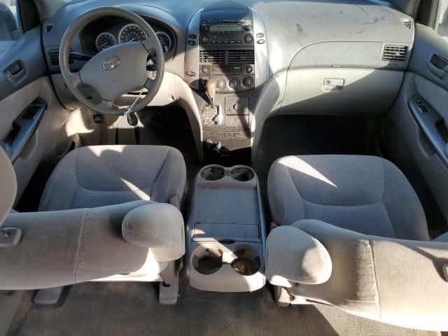 2006 Toyota Sienna CE