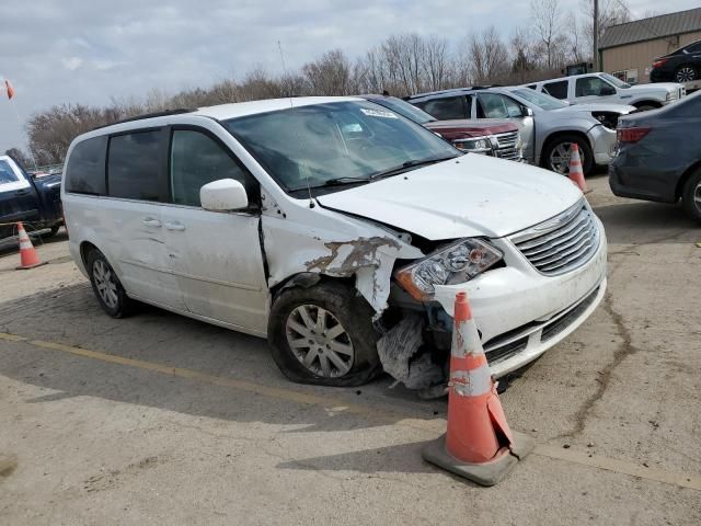 2016 Chrysler Town & Country LX