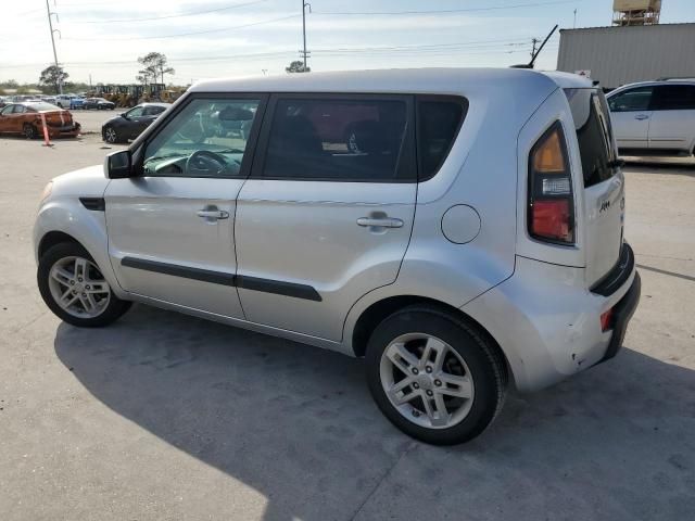 2011 KIA Soul +