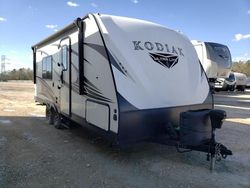 Camiones dañados por inundaciones a la venta en subasta: 2019 Dutchmen Kodiak