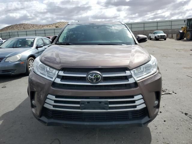 2018 Toyota Highlander SE