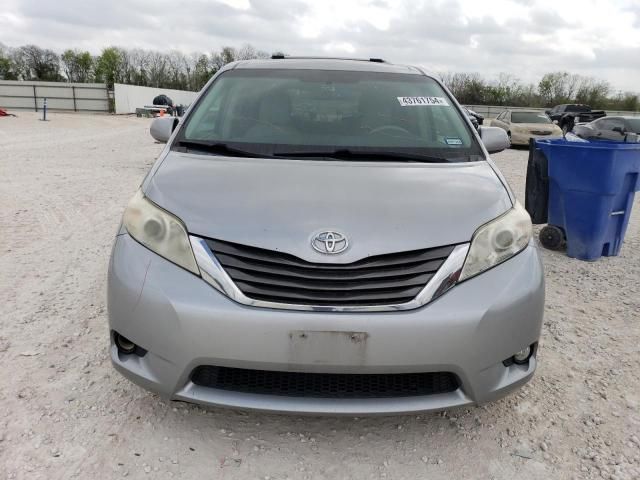 2011 Toyota Sienna XLE