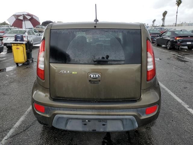 2013 KIA Soul +