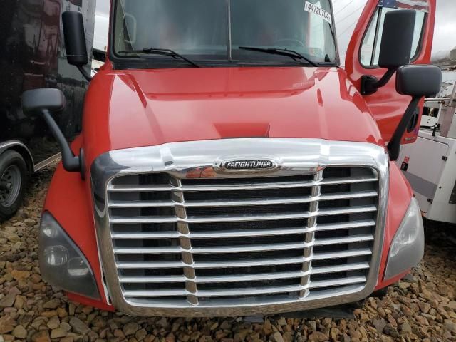 2018 Freightliner Cascadia 125