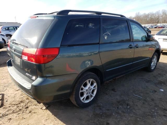 2004 Toyota Sienna LE