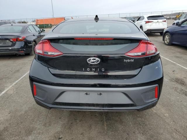 2022 Hyundai Ioniq SE