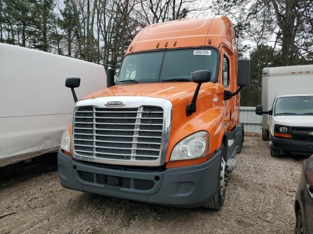 2014 Freightliner Cascadia 125