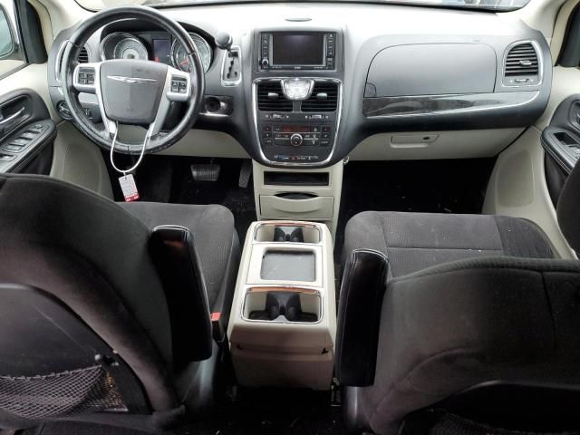 2011 Chrysler Town & Country Touring