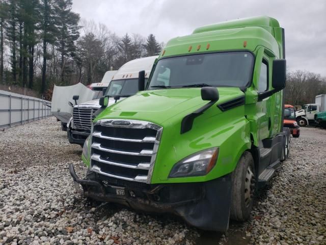 2020 Freightliner Cascadia 126