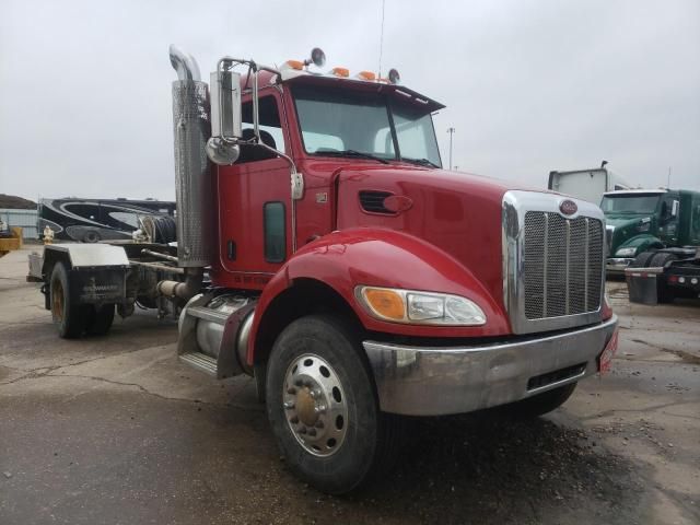 2010 Peterbilt 335