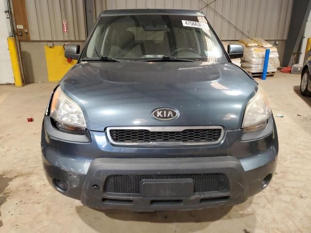 2011 KIA Soul +