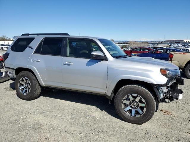 2023 Toyota 4runner SE