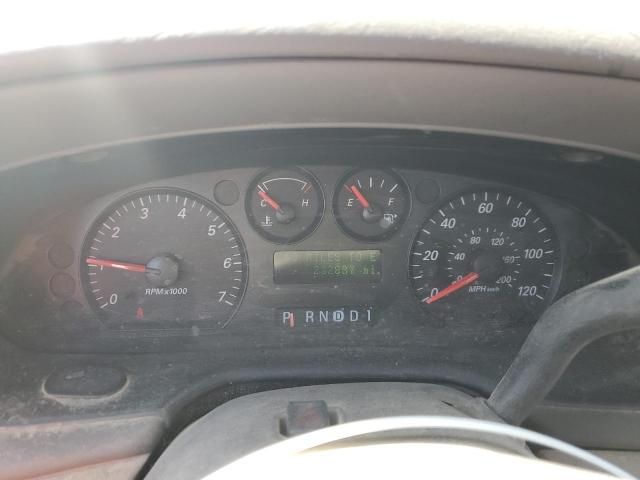 2005 Ford Taurus SE