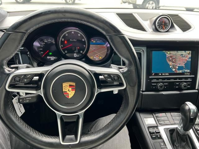 2016 Porsche Macan Turbo